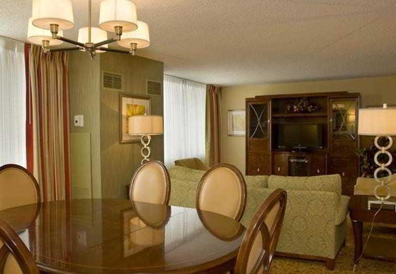 Wichita Marriott Hotel Екстериор снимка