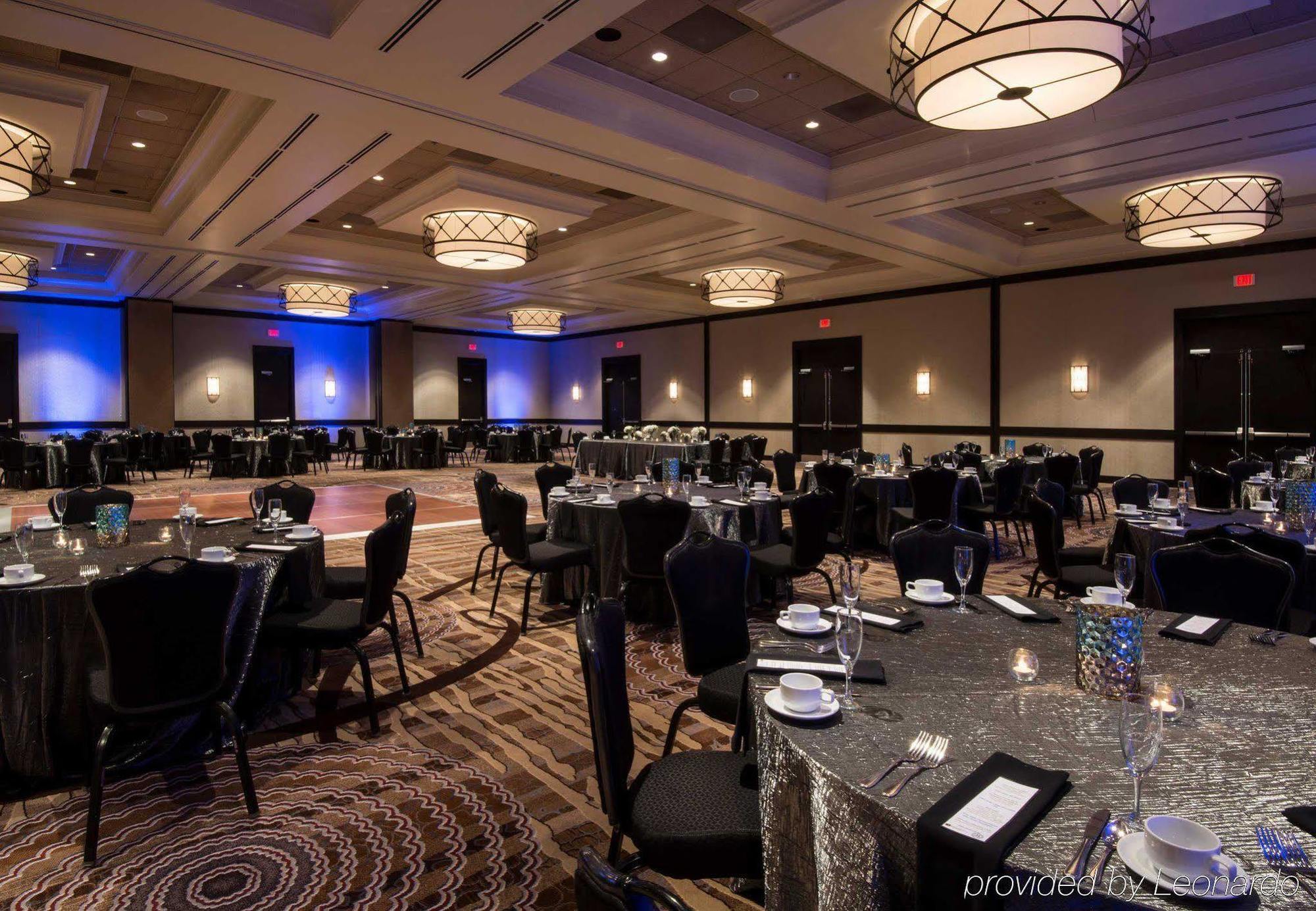 Wichita Marriott Hotel Екстериор снимка