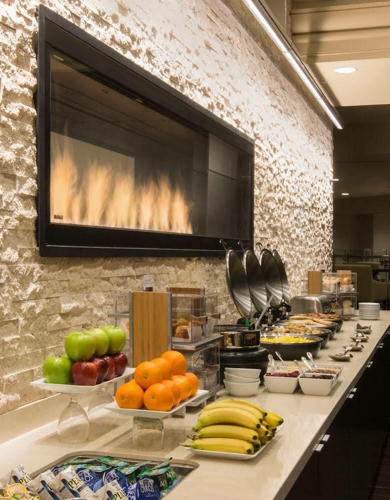 Wichita Marriott Hotel Екстериор снимка